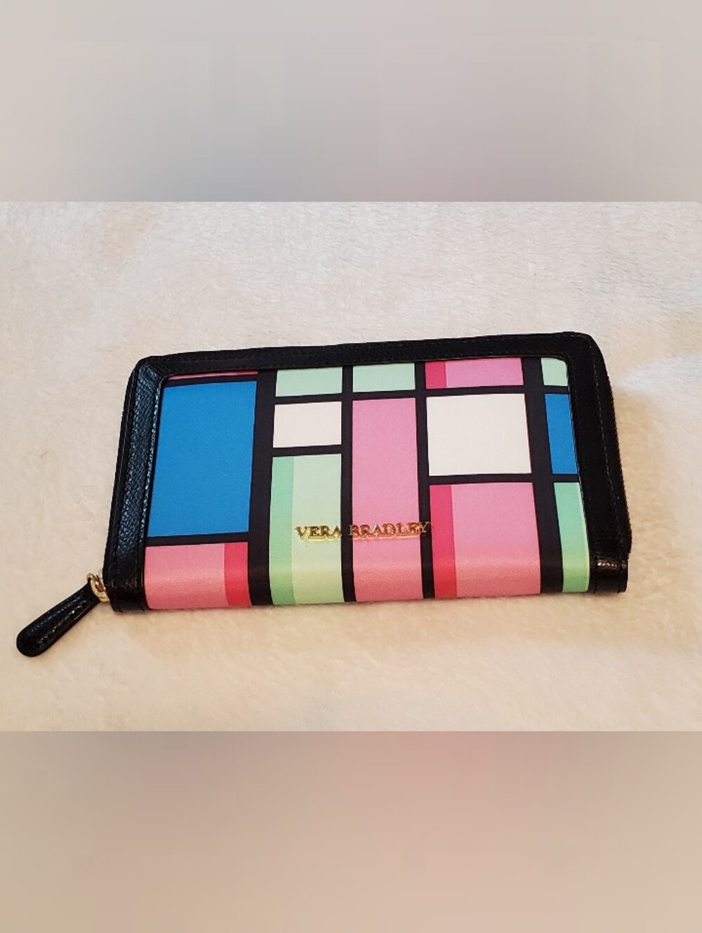 Vera Bradley *RETIRED* Colorblock Geometric Zip-Around Wallet in Blue,Pink,Mint - Picture 12 of 12